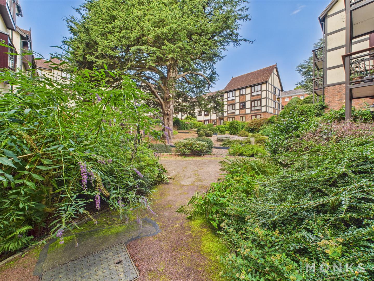 322 The Cedars, Shrewsbury, SY2 6BY For Sale